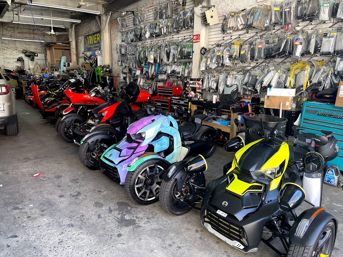 High End Vine Street Car Stereo inc car audio shop in Philadelphia, Pennsylvania photo 4