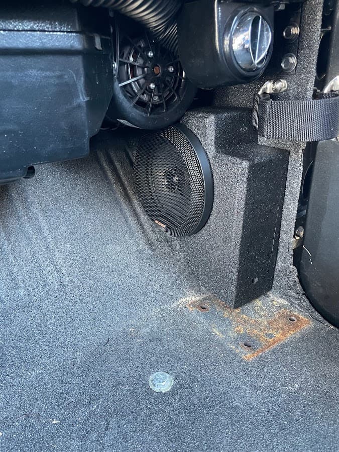 Tunes Car Stereo Concord car audio shop in Concord, North Carolina photo 7