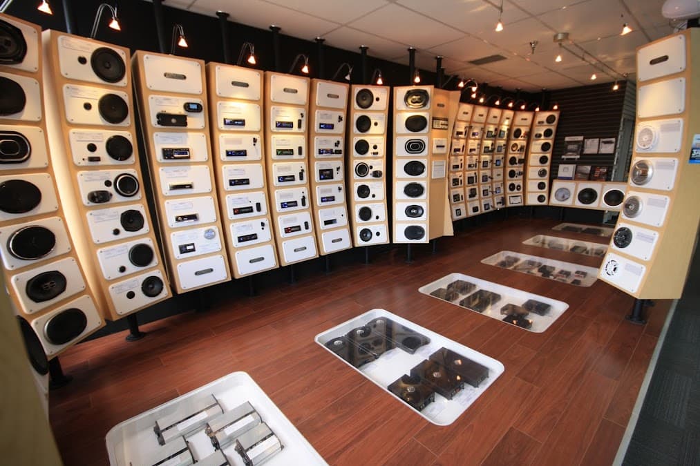 Safe & Sound Mobile Electronics car audio shop in Chantilly, Virginia photo 4