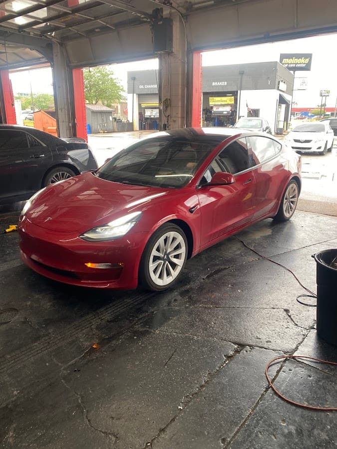 Wale's Audio and Window Tinting image 9