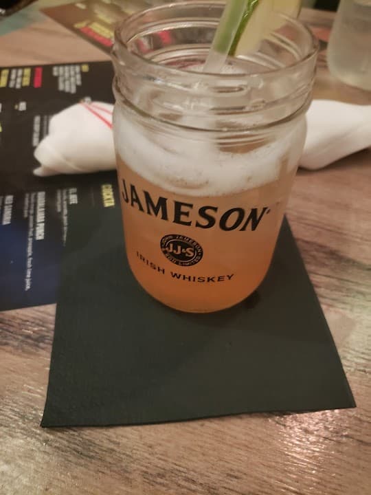 El Jefe Sports Cantina image 5