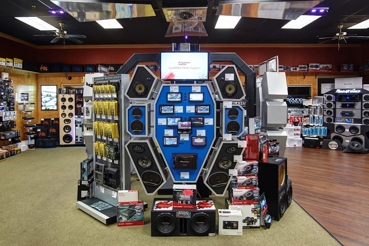 Sound Wave Customs car audio shop in Virginia Beach, Virginia photo 3