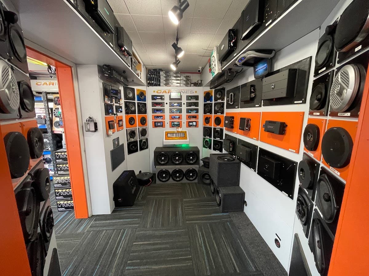 Brad's Car Tunes car audio shop in Eugene, Oregon photo 5