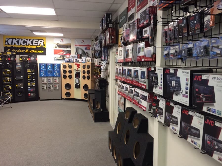 Quality Car Stereo image 3