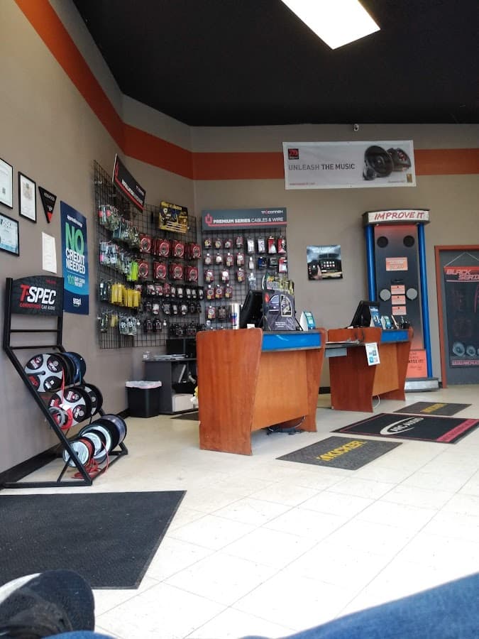 Sounds On Wheels car audio shop in Spokane Valley, Washington photo 7