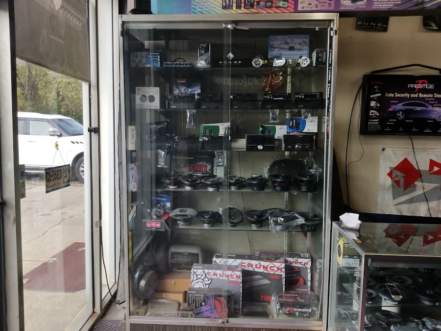 Lyons Car Radio Inc image 8