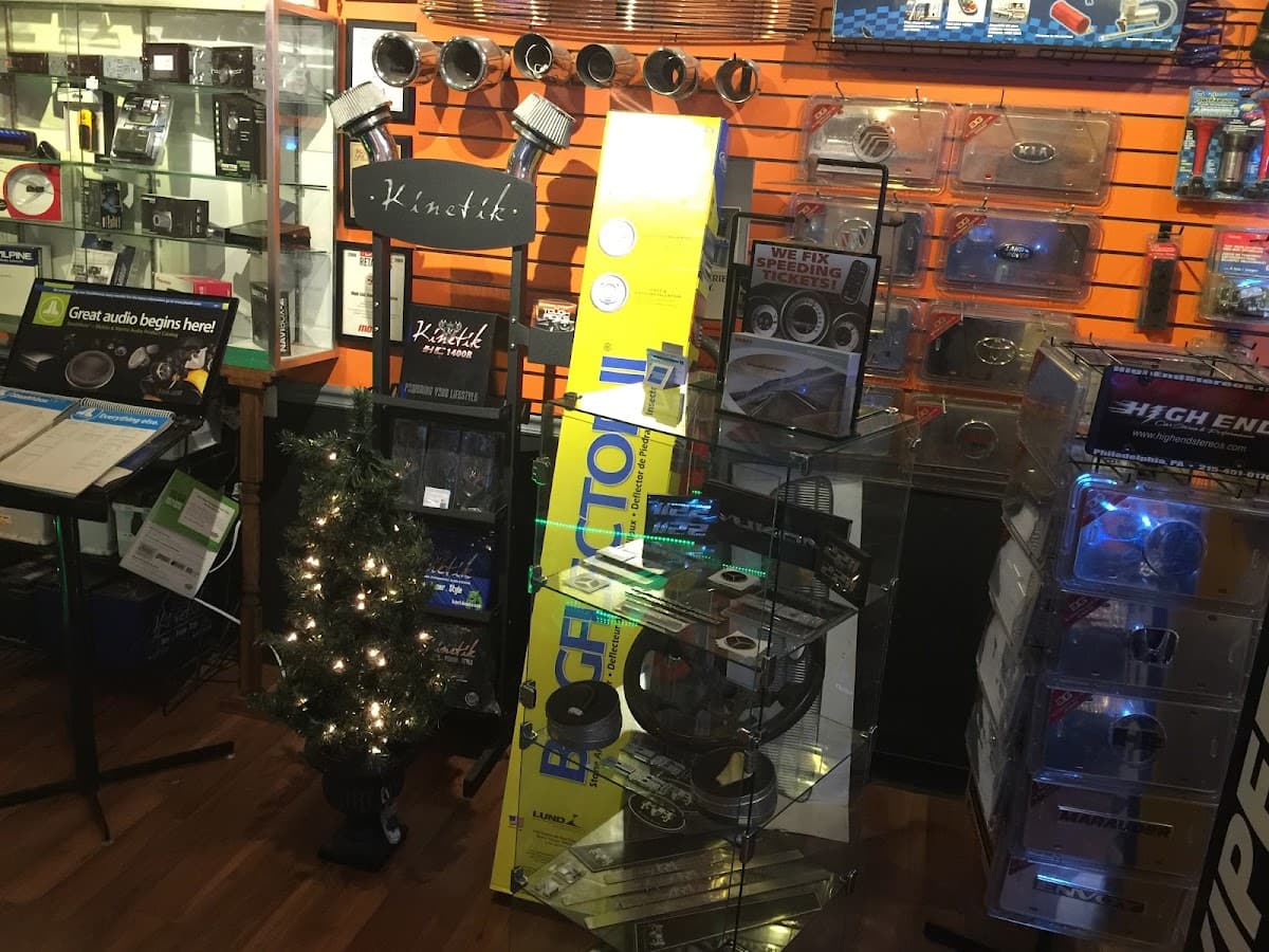 High End Vine Street Car Stereo inc car audio shop in Philadelphia, Pennsylvania photo 9