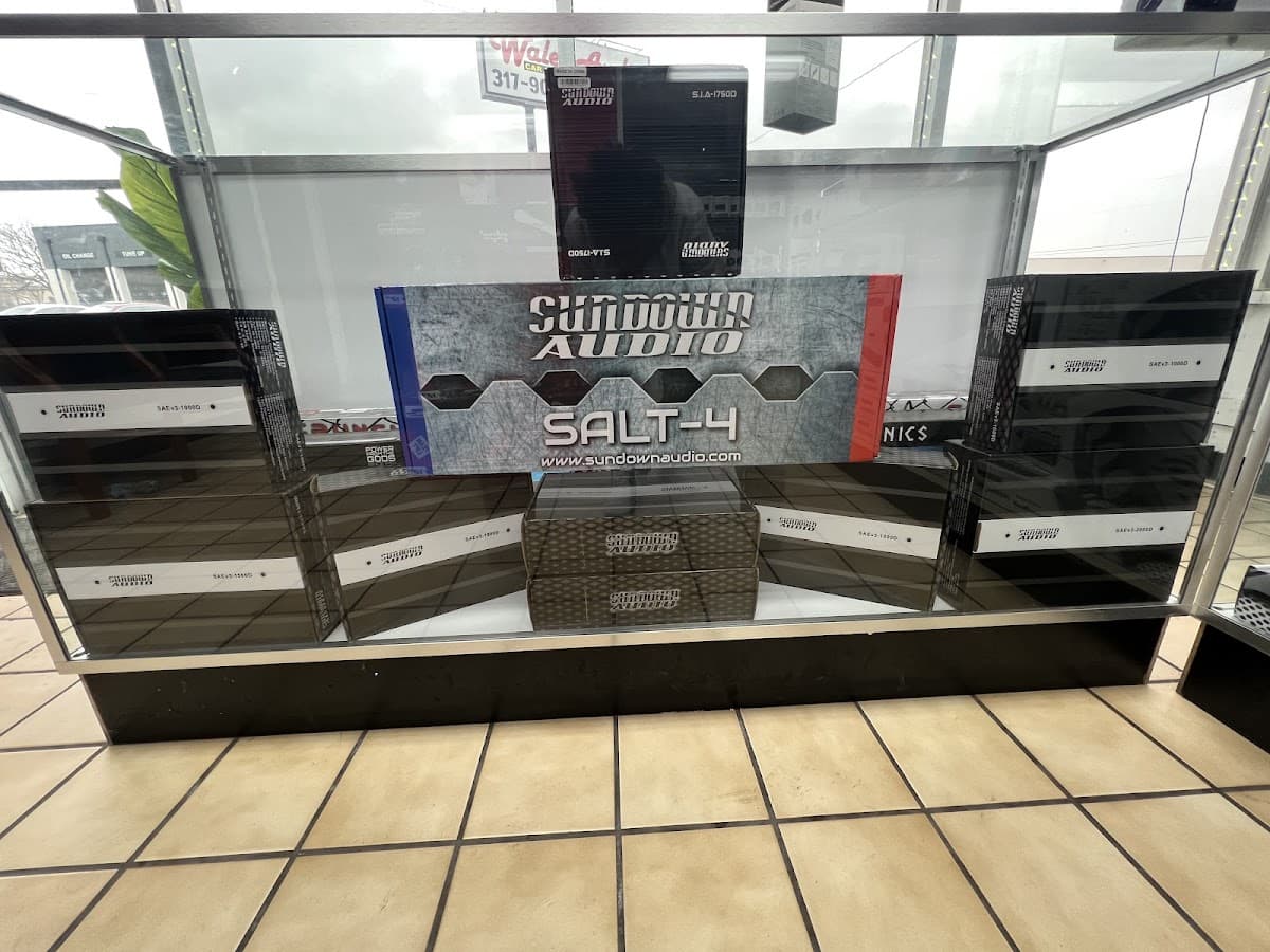 Wale's Audio and Window Tinting image 4