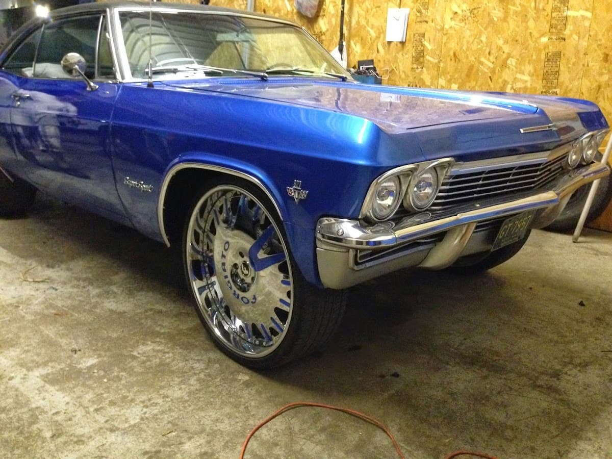 Universal Car Audio and Cell Phones image 2