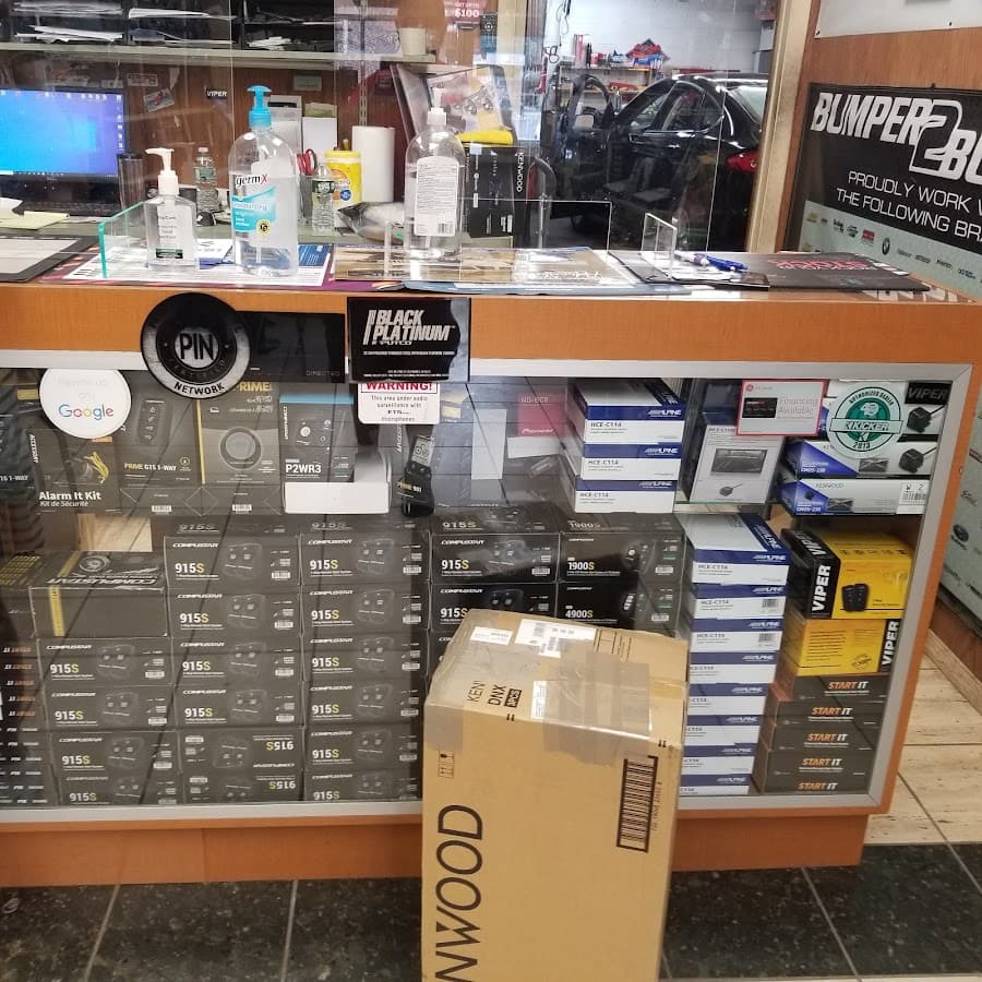 Bumper to Bumper Car Audio car audio shop in Freehold, New Jersey photo 6