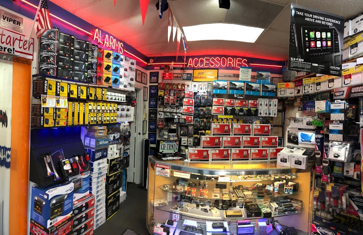 Car Trendz car audio shop in Alexandria, Virginia photo 8