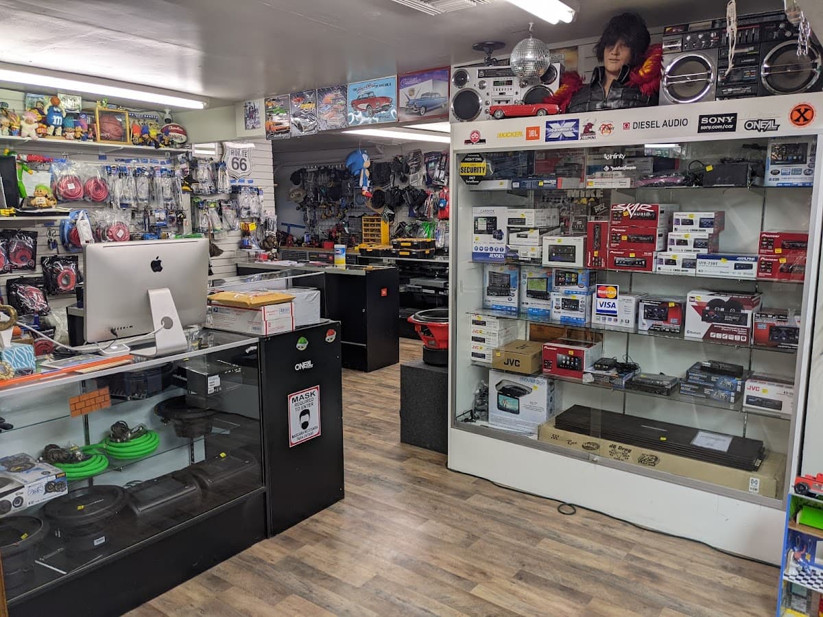 R & R Discount Car Audio image 2