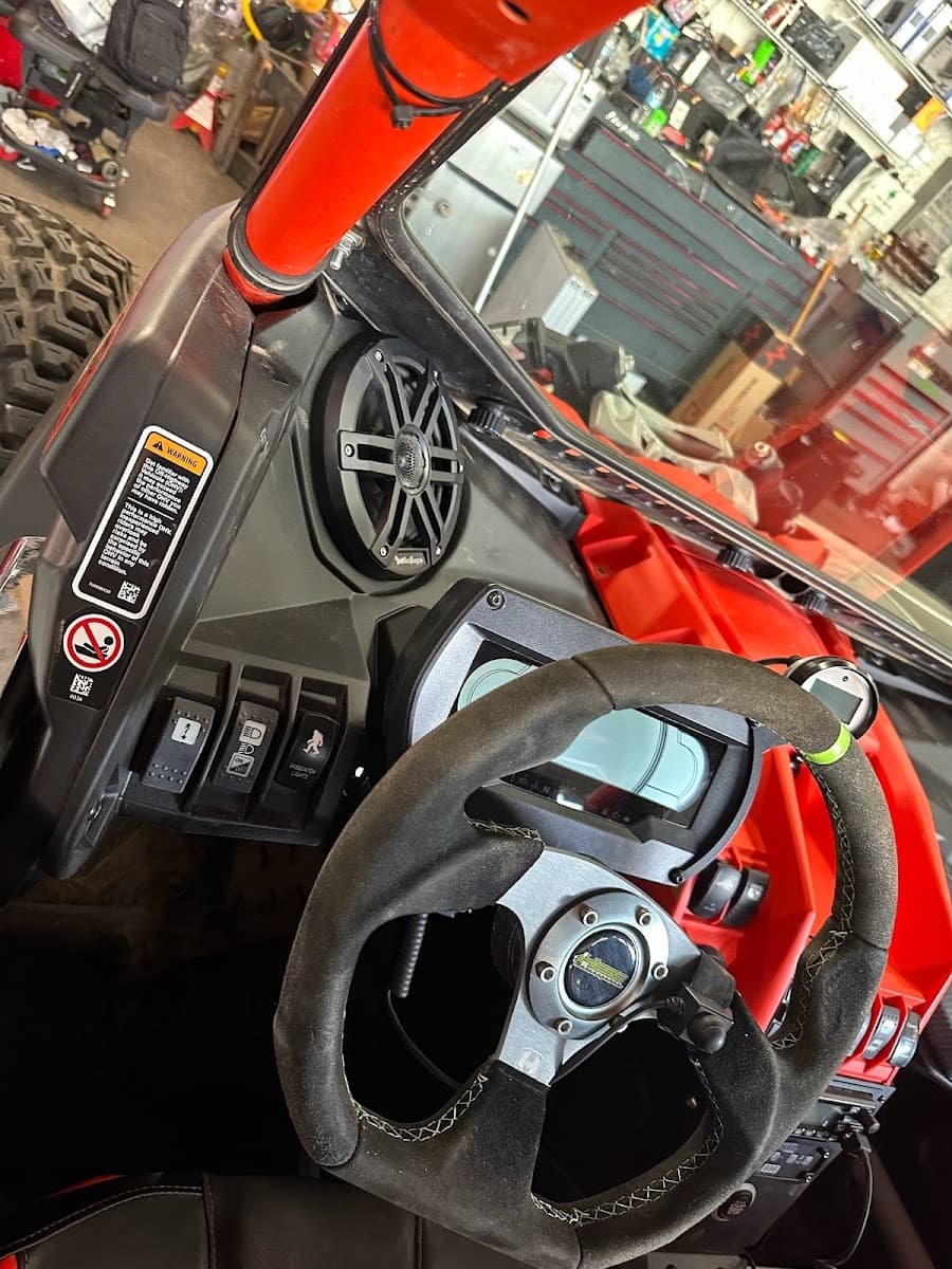 Car Tunes car audio shop in Grants Pass, Oregon photo 3