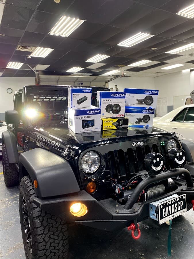 Bonnie & Clyde Car Stereo image 4