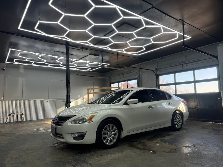 Alarms & Tint KC car audio shop in Independence, Missouri photo 10