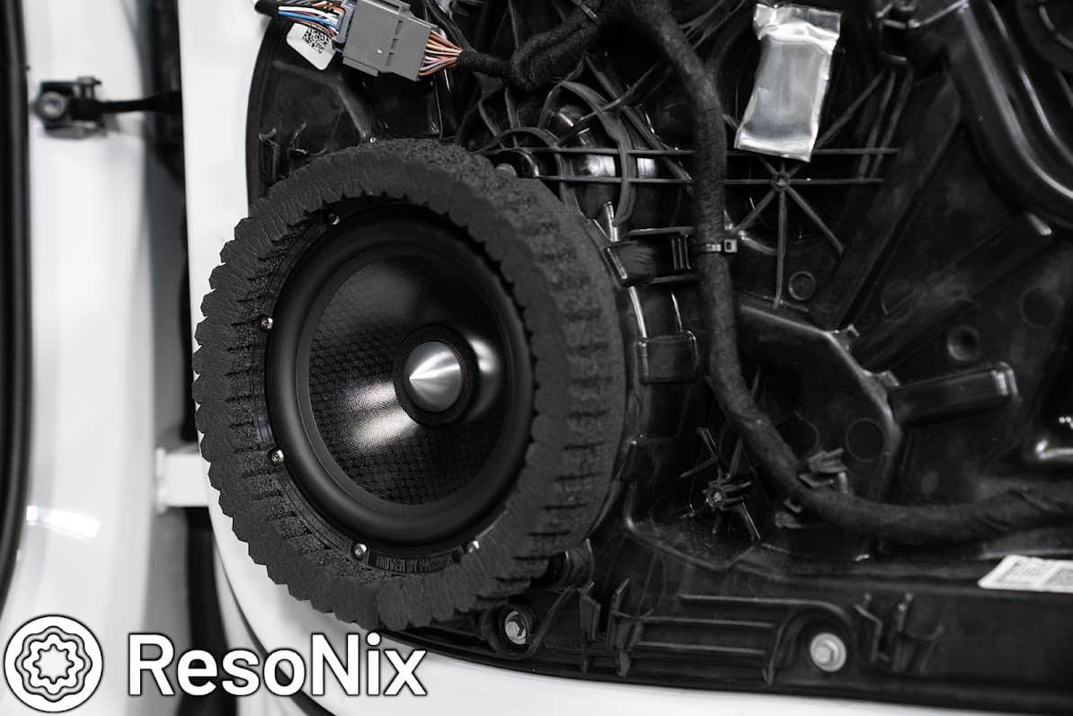 Apicella Auto Sound image 8