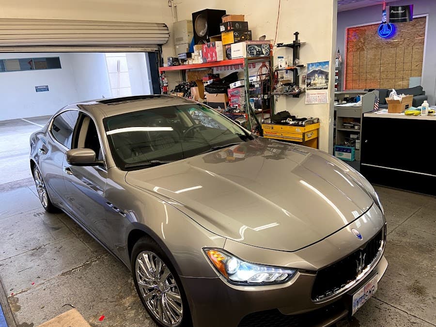 Santa Monica Car Sound & Window Tinting image 6