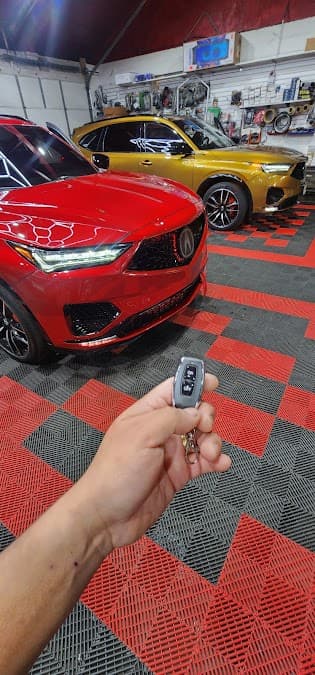 P&P CUSTOMS car audio shop in Paterson, New Jersey photo 6