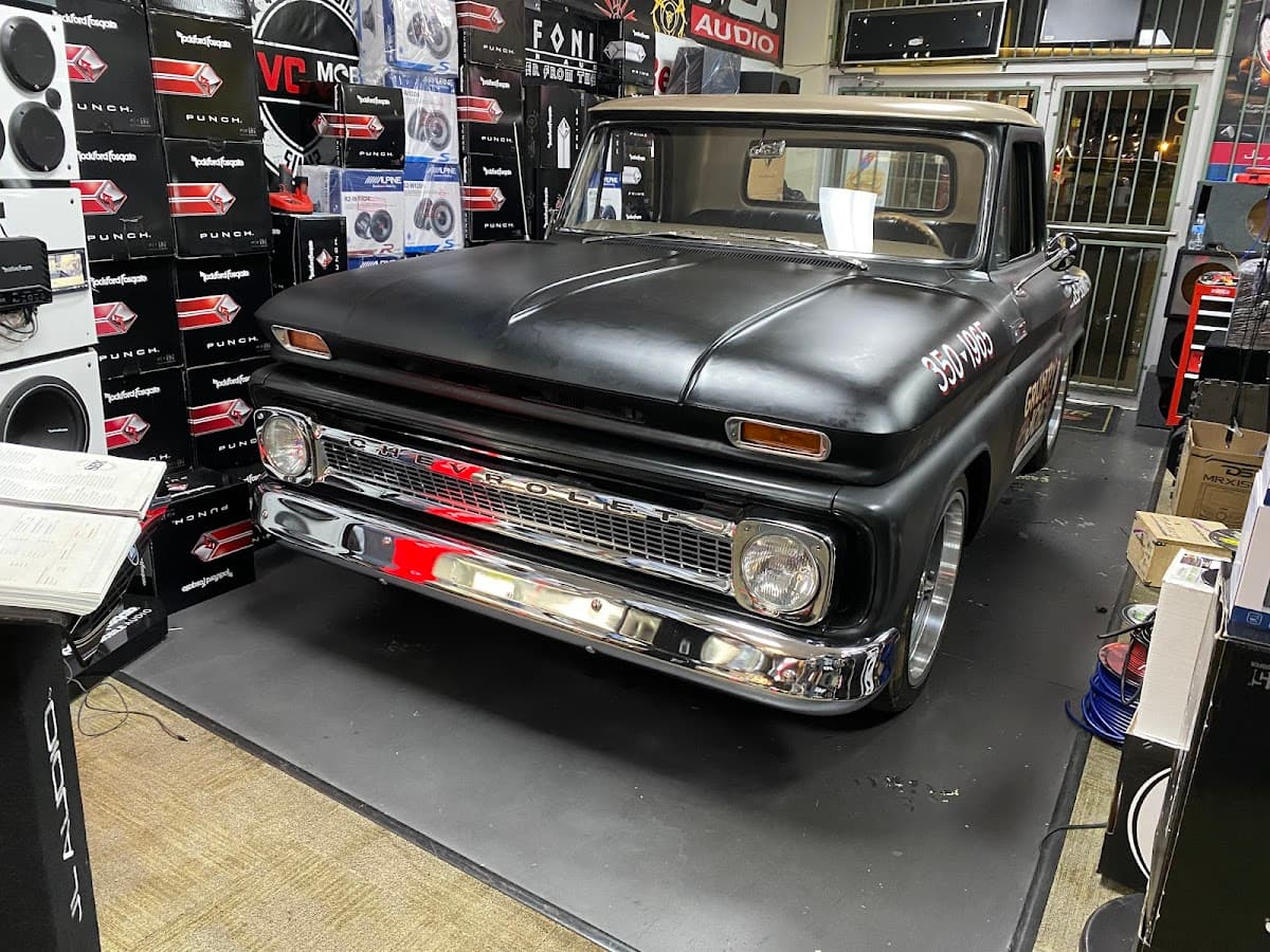 Chavez Electronics image 3