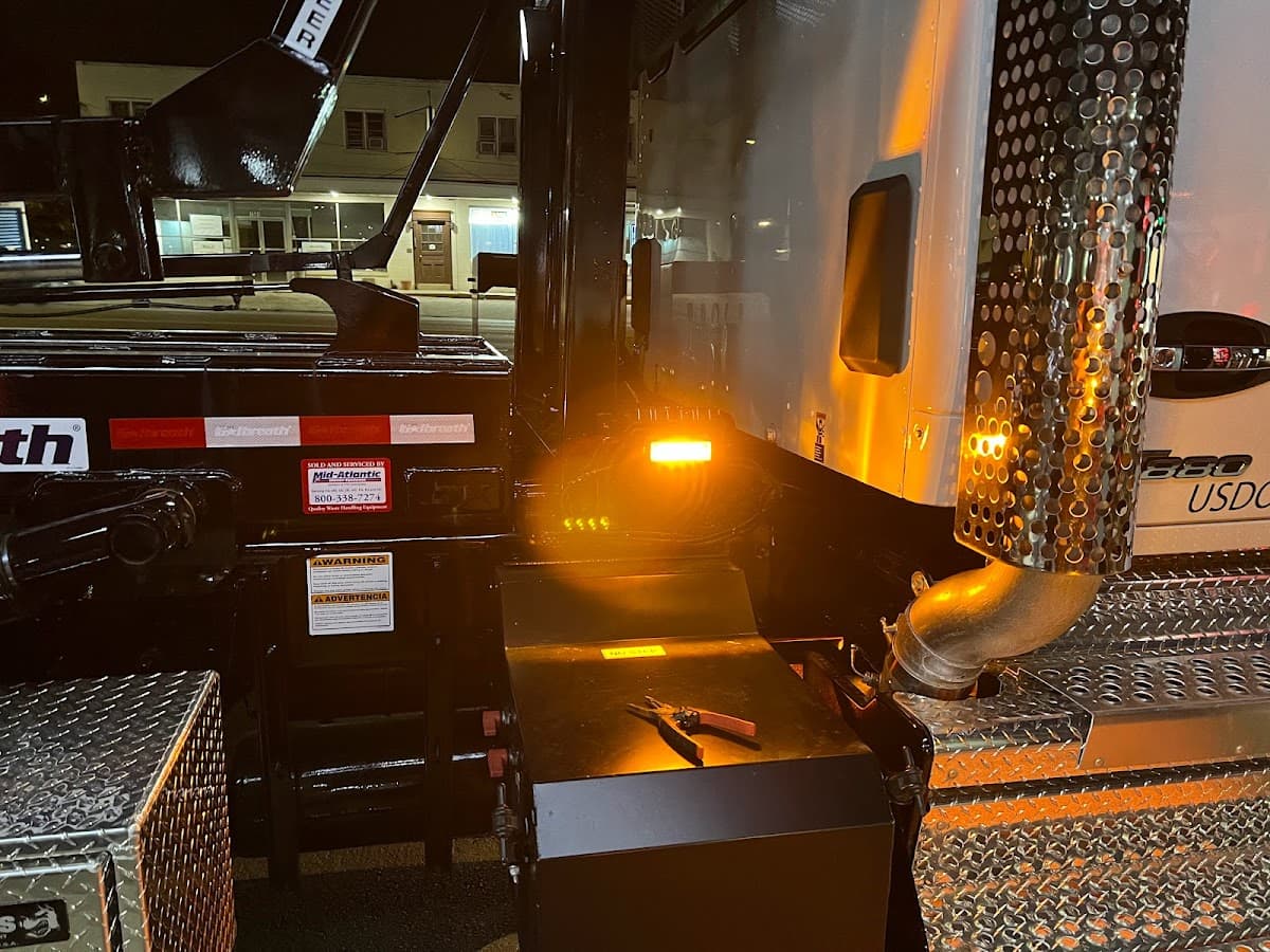 Sound of Tri-State car audio shop in Folsom, Pennsylvania photo 5