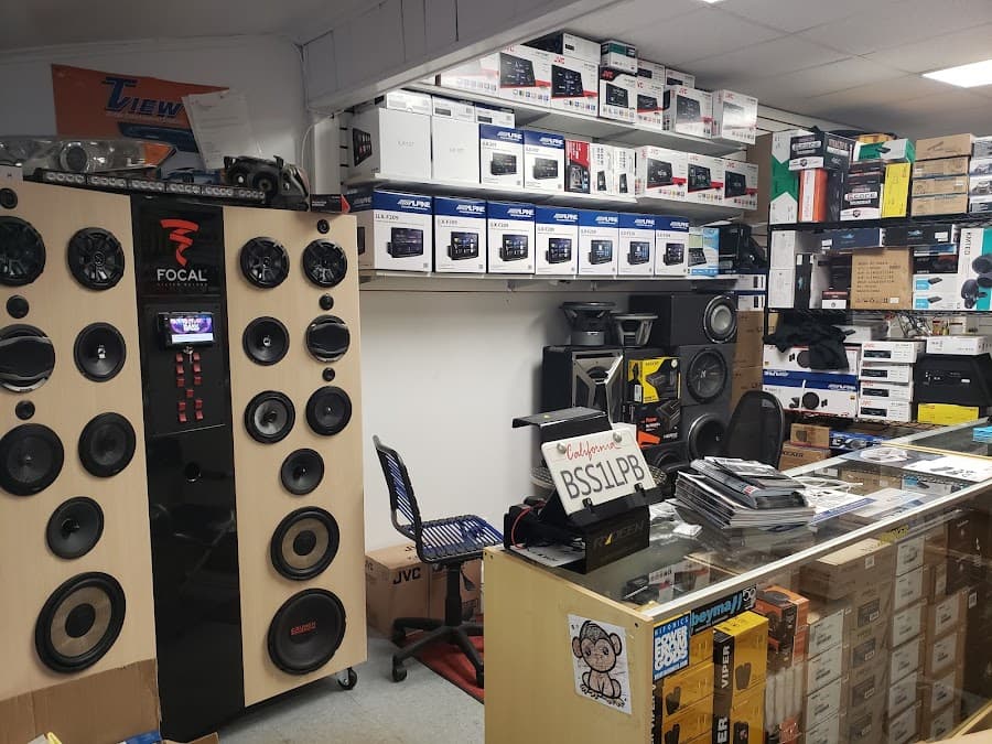 TNADISCOUNTS image 2