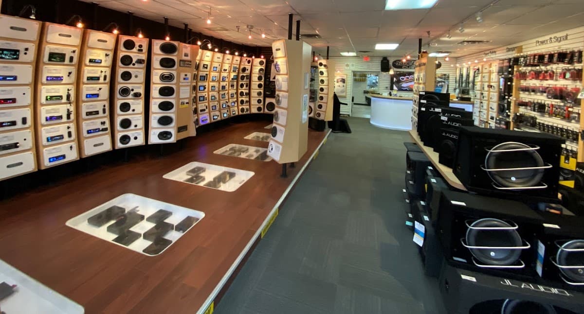 Safe & Sound Mobile Electronics car audio shop in Chantilly, Virginia photo 6