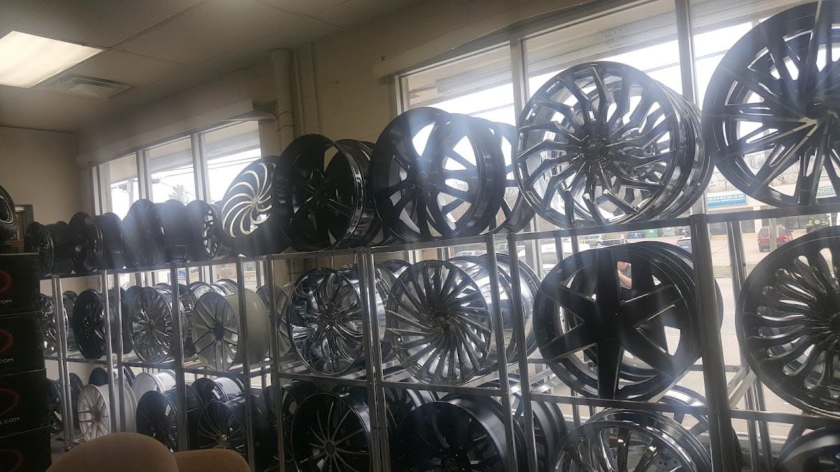 Stereo Doctor car audio shop in Cincinnati, Ohio photo 3