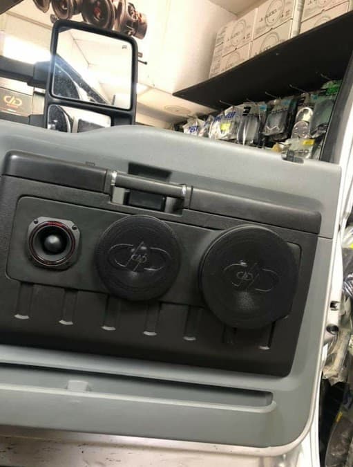 Flow Customs image 2