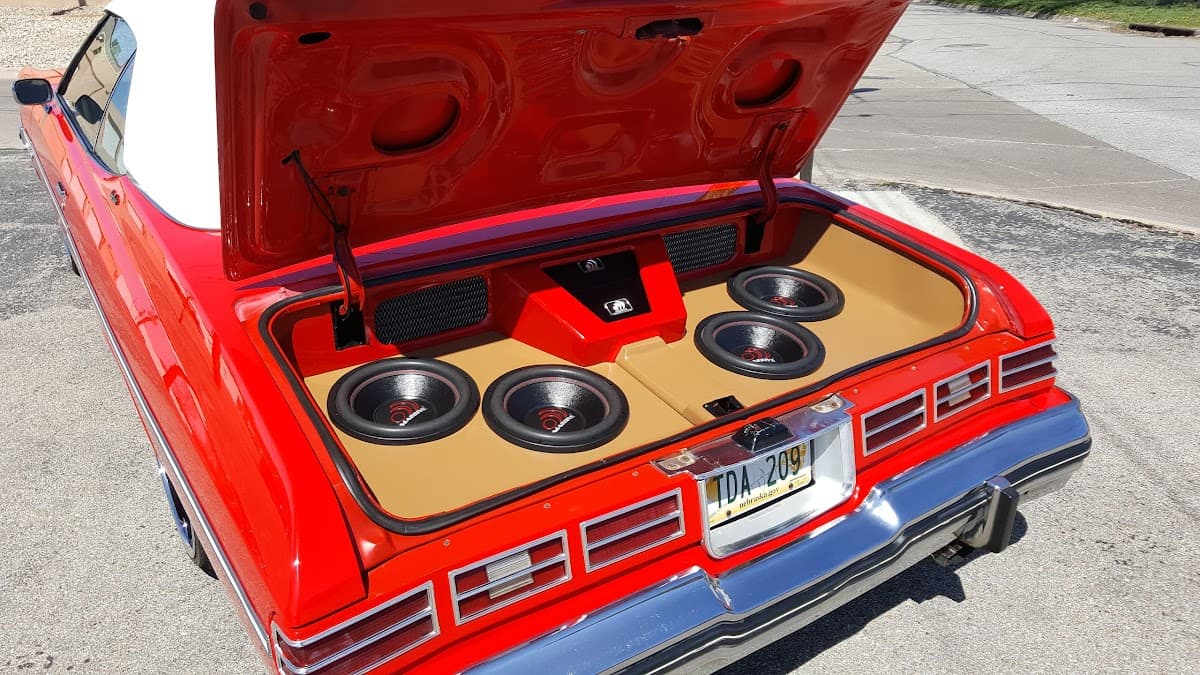 Heartland Audio car audio shop in Omaha, Nebraska photo 9