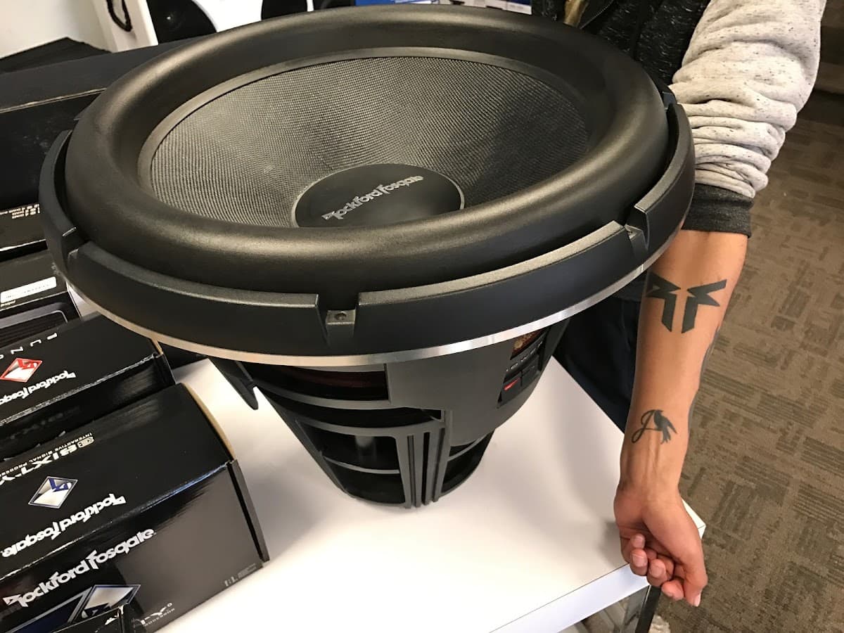 Inphase Car Audio car audio shop in Omaha, Nebraska photo 5