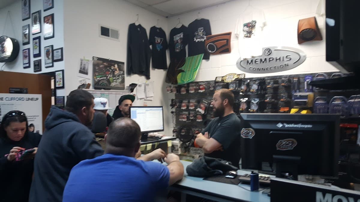 KING KONG CUSTOMS car audio shop in Albuquerque, New Mexico photo 8