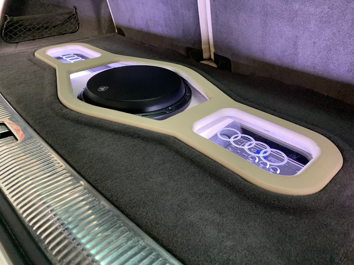 OxAudio car audio shop in Cheltenham, Pennsylvania photo 5