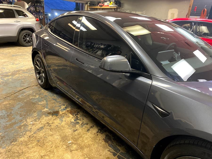 Mr. Stereo car audio shop in Raleigh, North Carolina photo 5