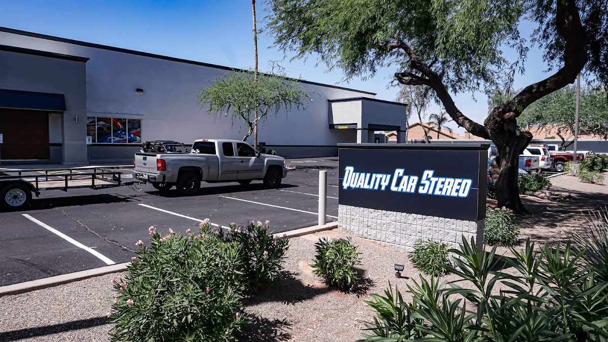 Quality Car Stereo image 4