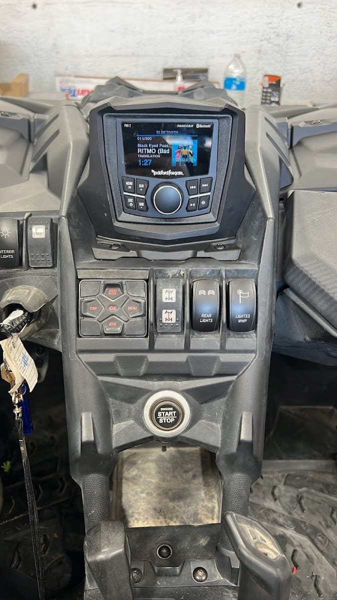 JR DISTRIBUTIONS image 10