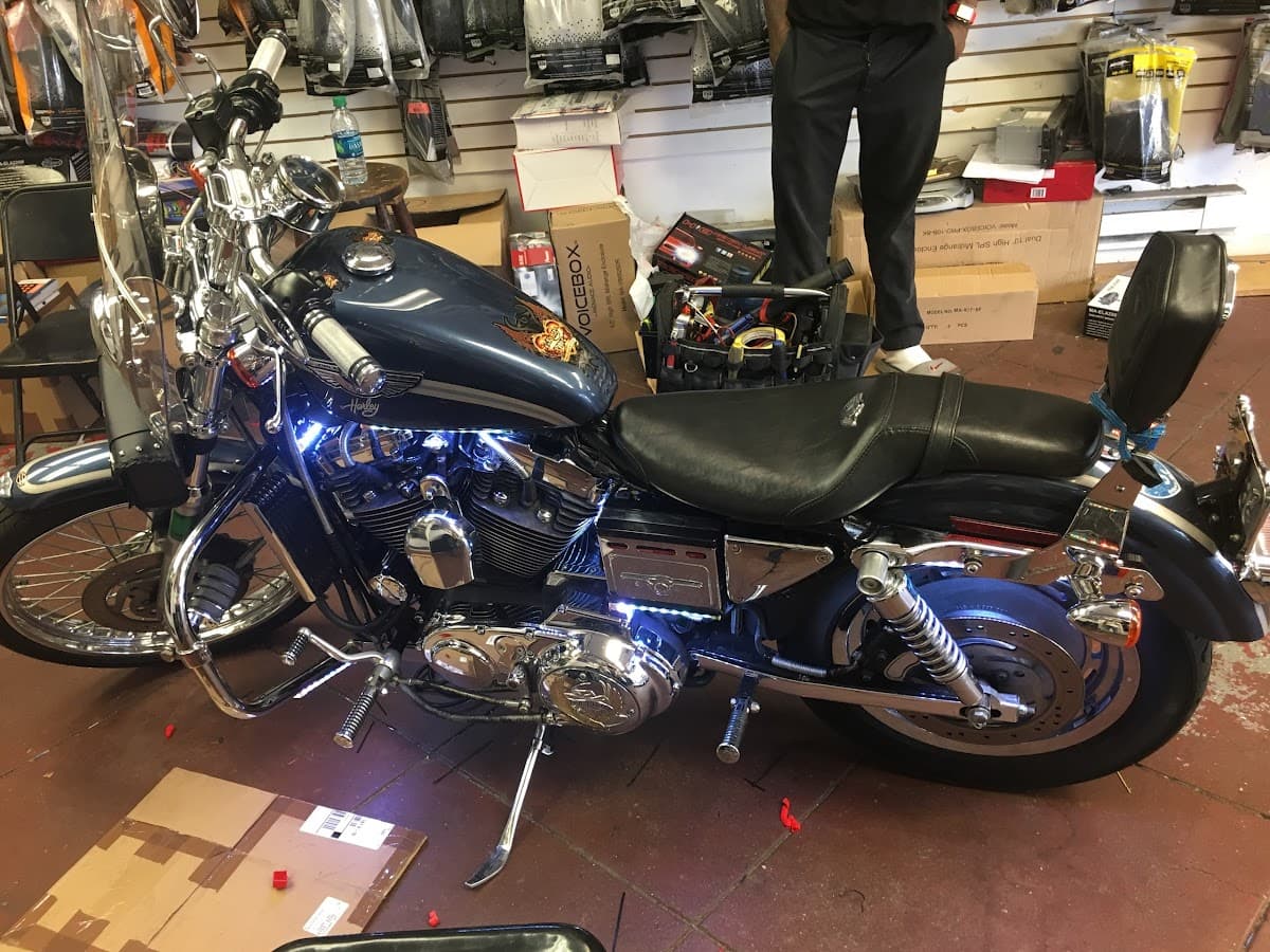 philly car toyz car audio shop in Philadelphia, Pennsylvania photo 2