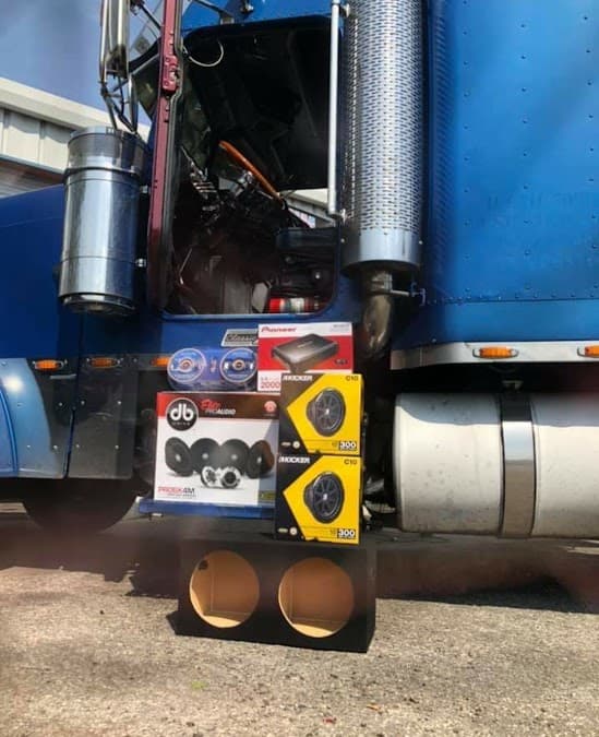 Flow Customs image 3