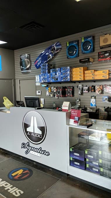 Stereo One Of Covington Pike car audio shop in Memphis, Tennessee photo 9