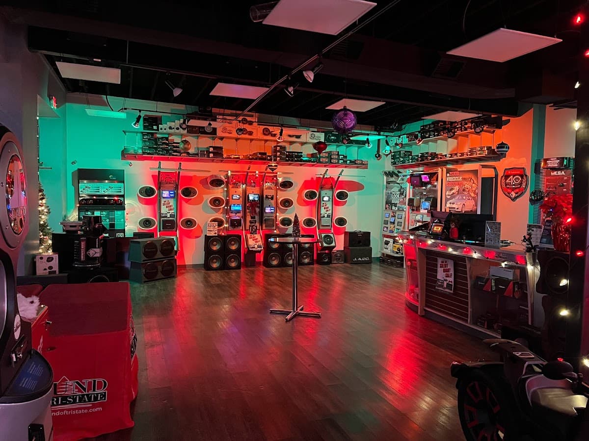 Sound of Tri-State car audio shop in Folsom, Pennsylvania photo 6