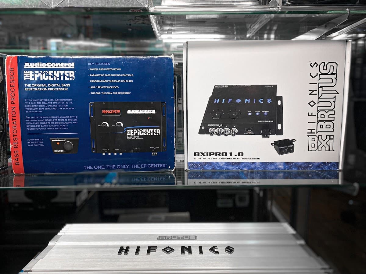 Audio Systems Elejidos car audio shop in St Paul, Minnesota photo 6