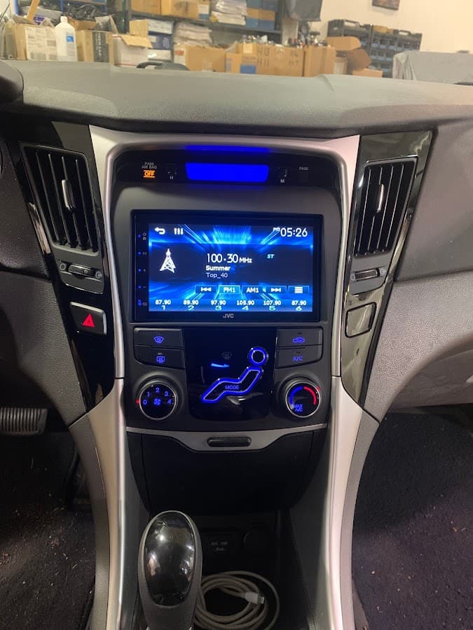 Doren Car Stereo & Alarm image 9