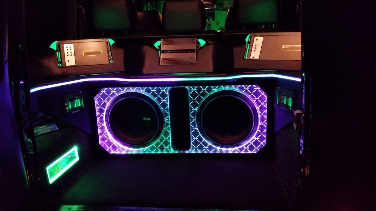 Custom Factory Installation car audio shop in Woodbury, New Jersey photo 9