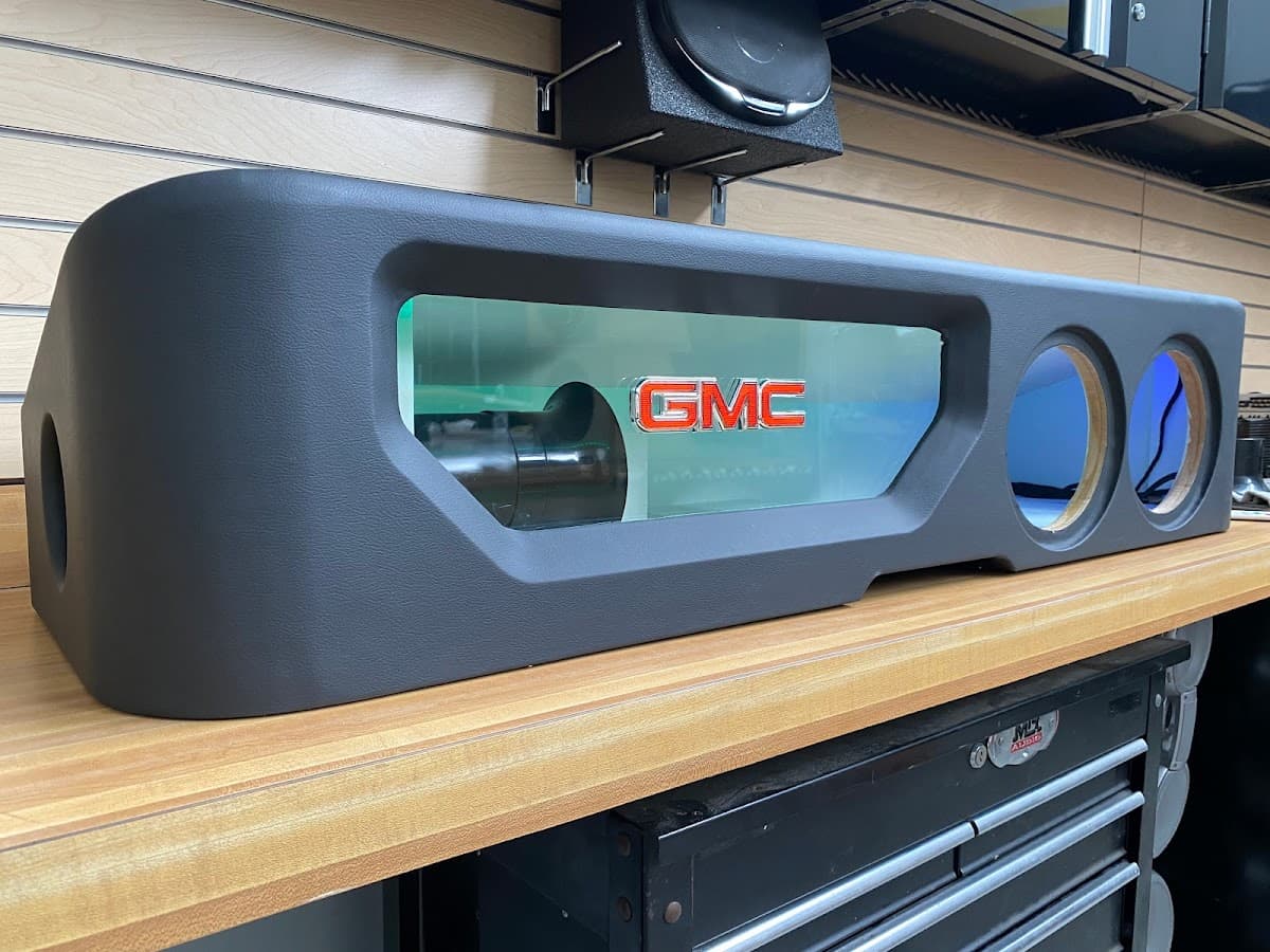 Xochilt Car Audio image 3