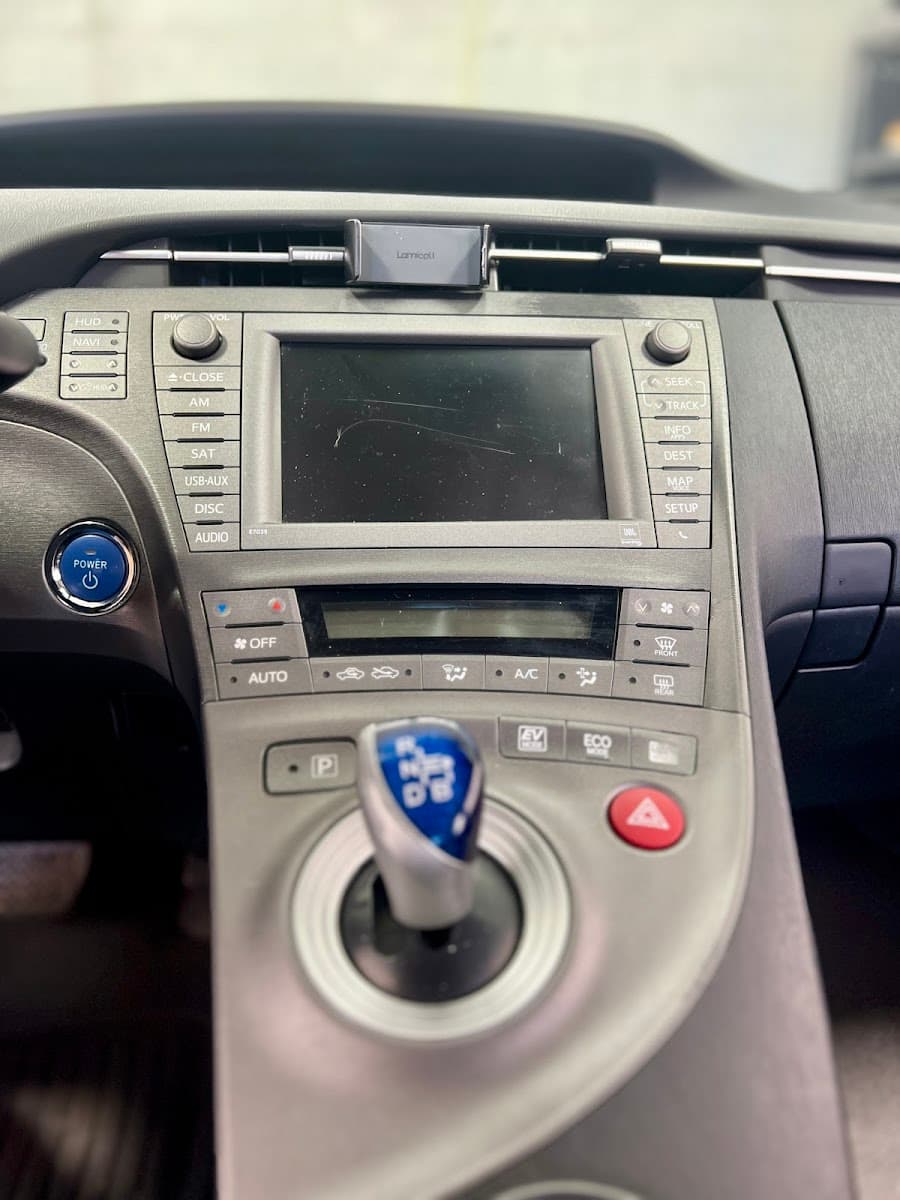 JR DISTRIBUTIONS image 6