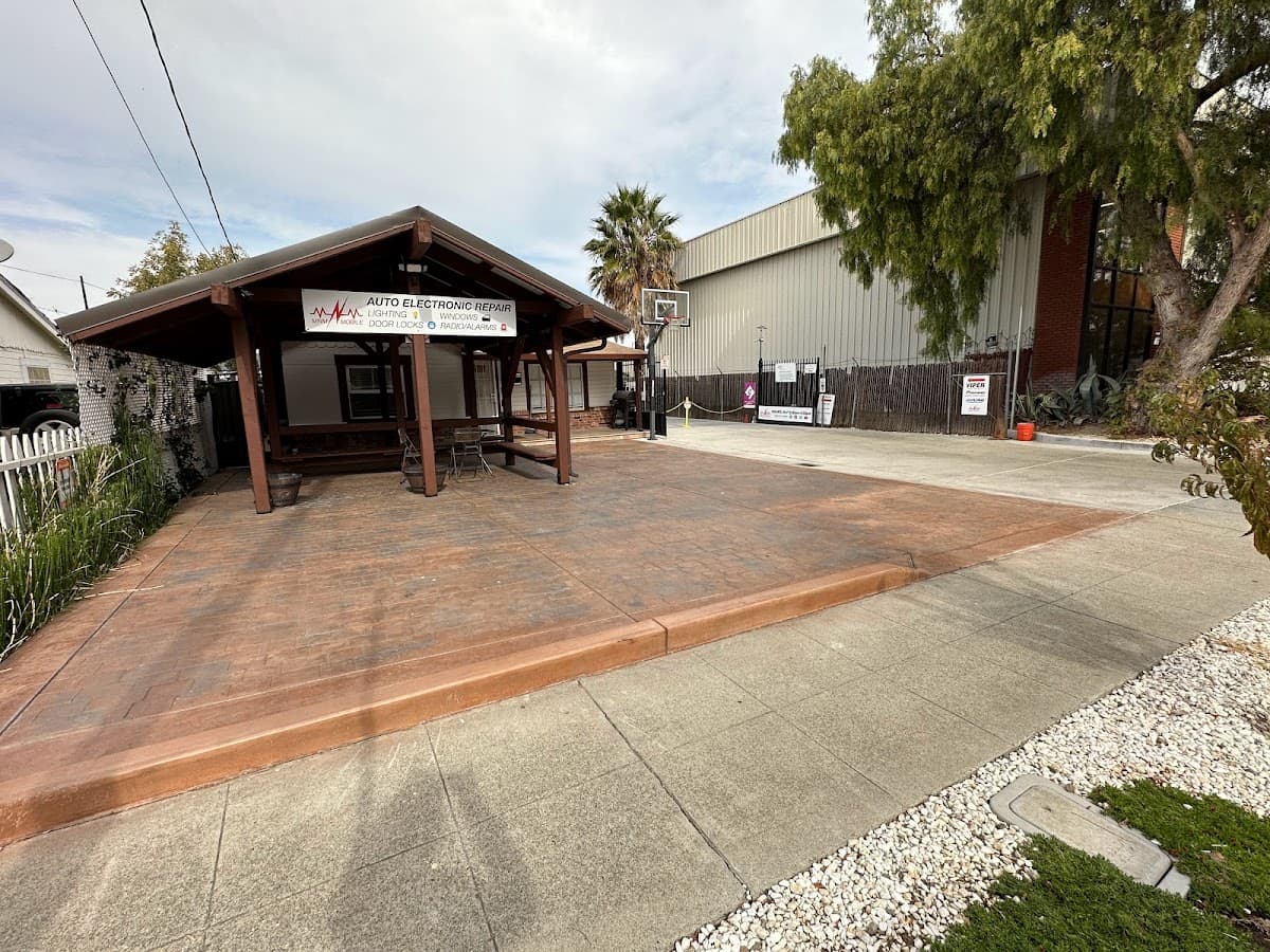 MnM Mobile Solutions image 3