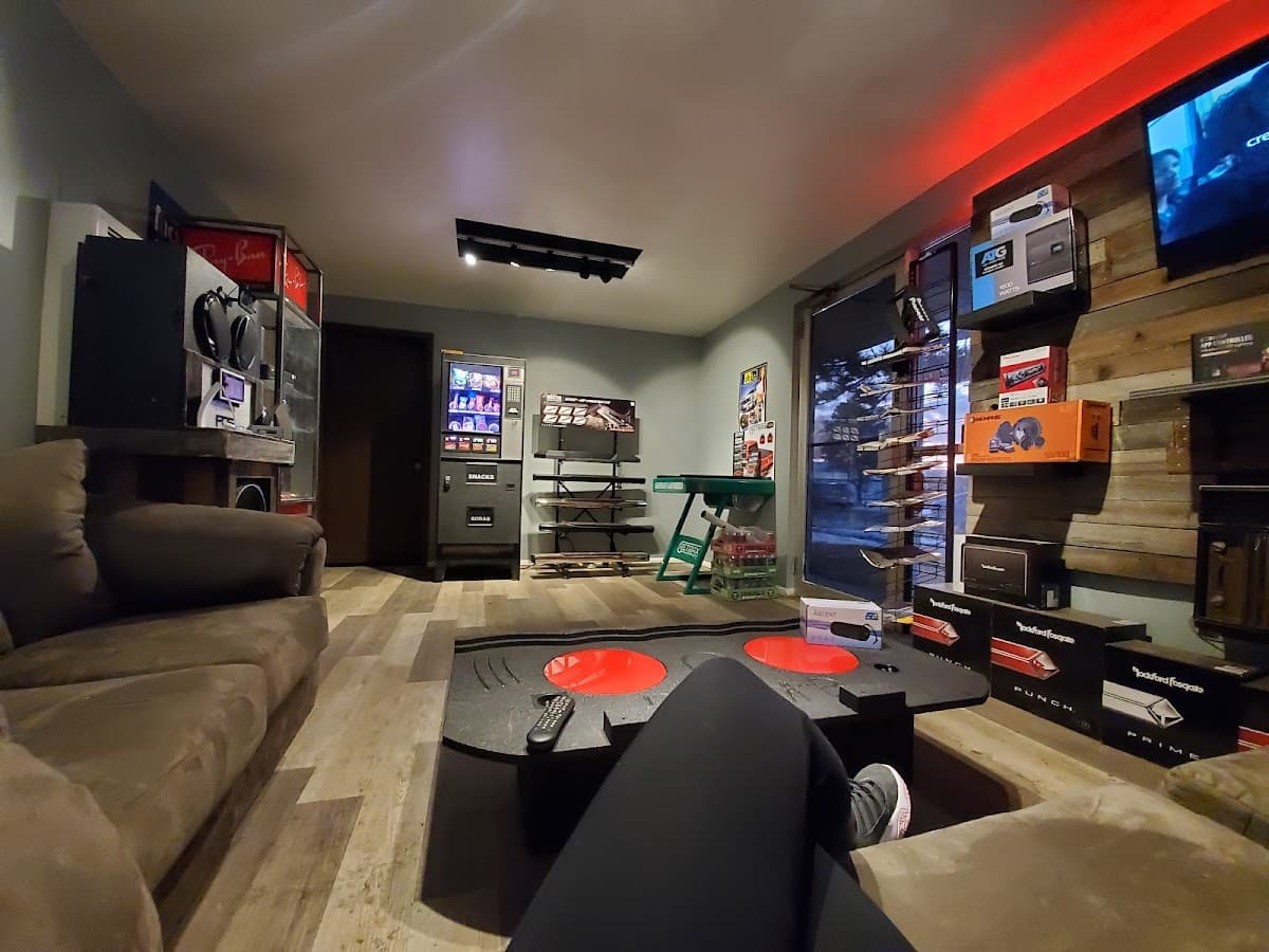 FCS car audio and accessories car audio shop in West Valley City, Utah photo 5