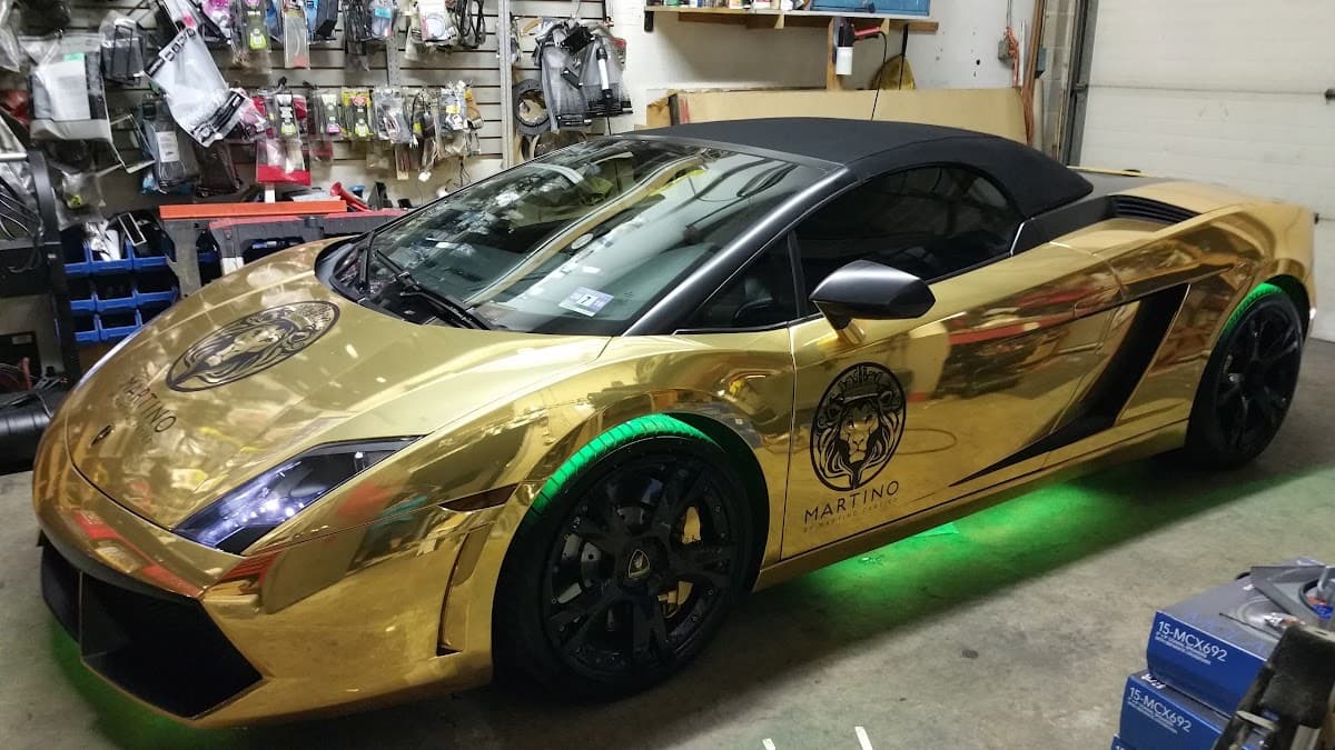 Custom Factory Installation car audio shop in Woodbury, New Jersey photo 2