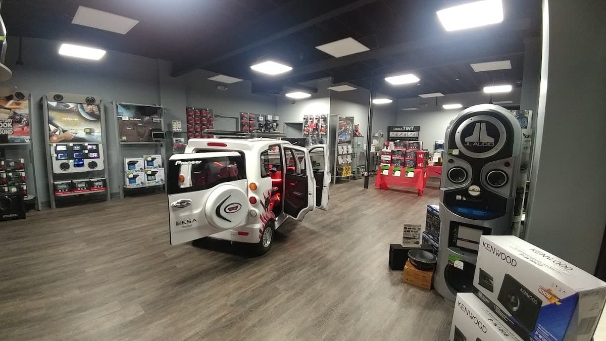 Sound of Tri-State car audio shop in Folsom, Pennsylvania photo 9