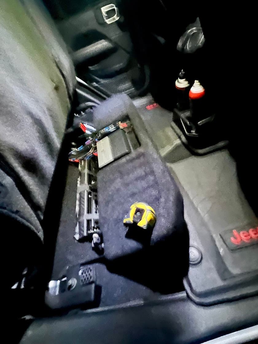 AutoToys car audio shop in Randolph, Massachusetts photo 8