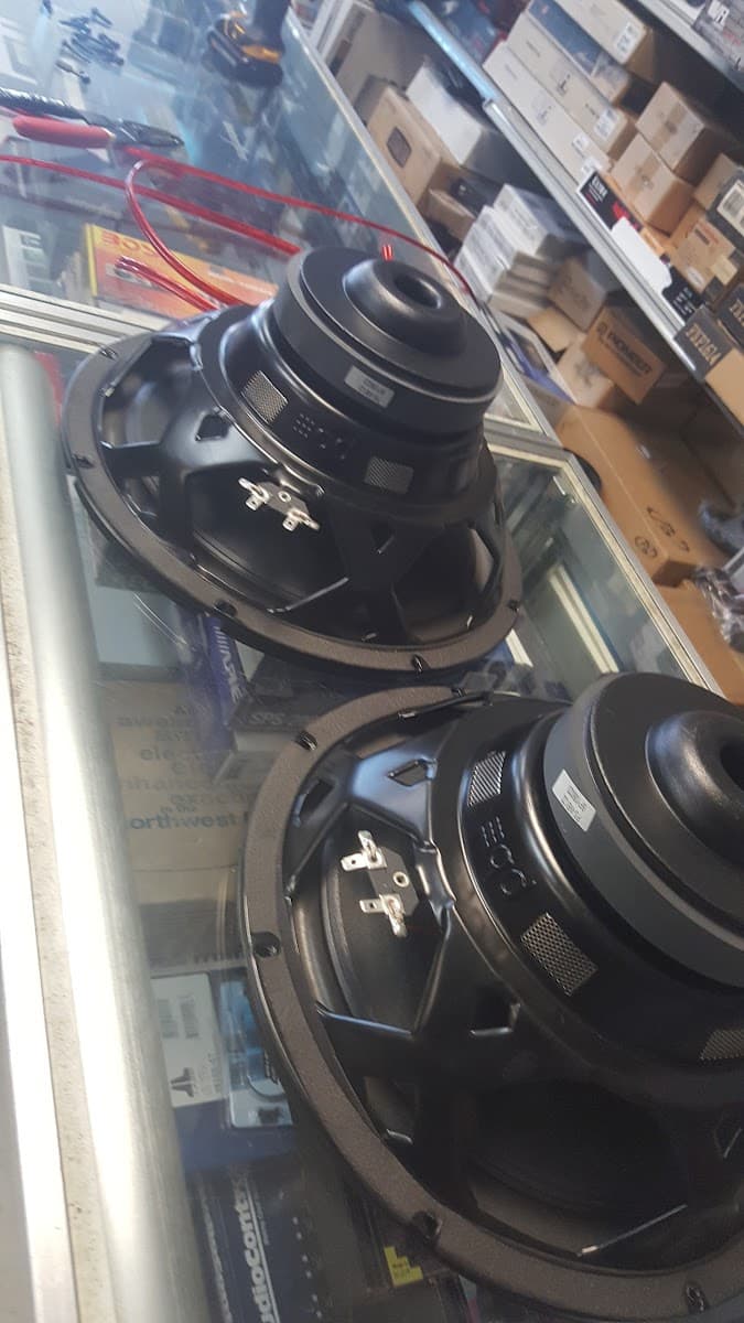 Binny's Electronics image 3